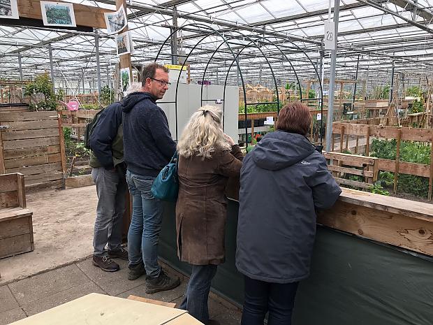 https://almere.sp.nl/nieuws/2022/05/moestuin-kinderstreekmarkt-ruim-gevuld-door-sp-donaties